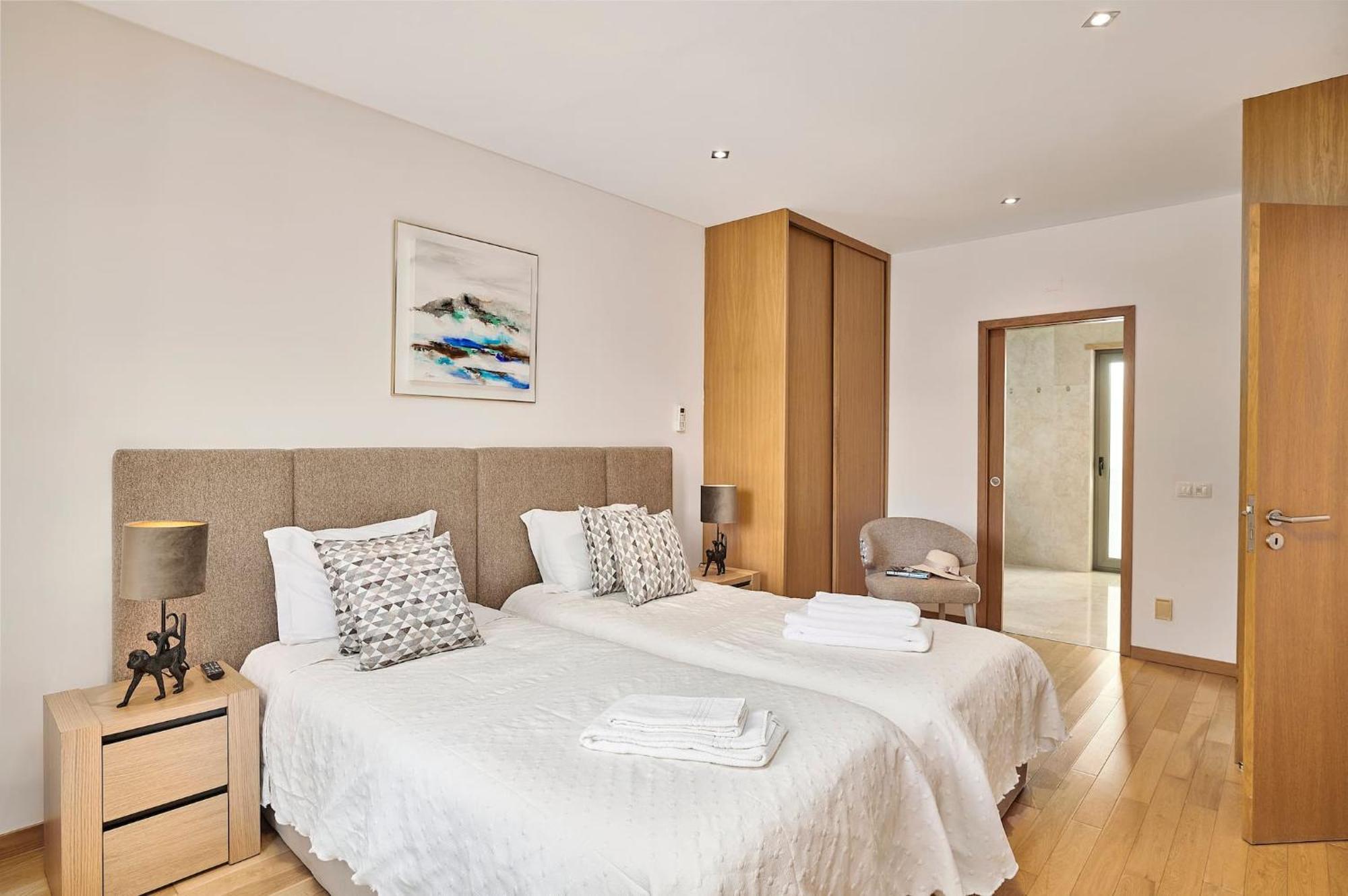 Villa Stylish Townhouse In Tavira Centre, Shared Pool Extérieur photo