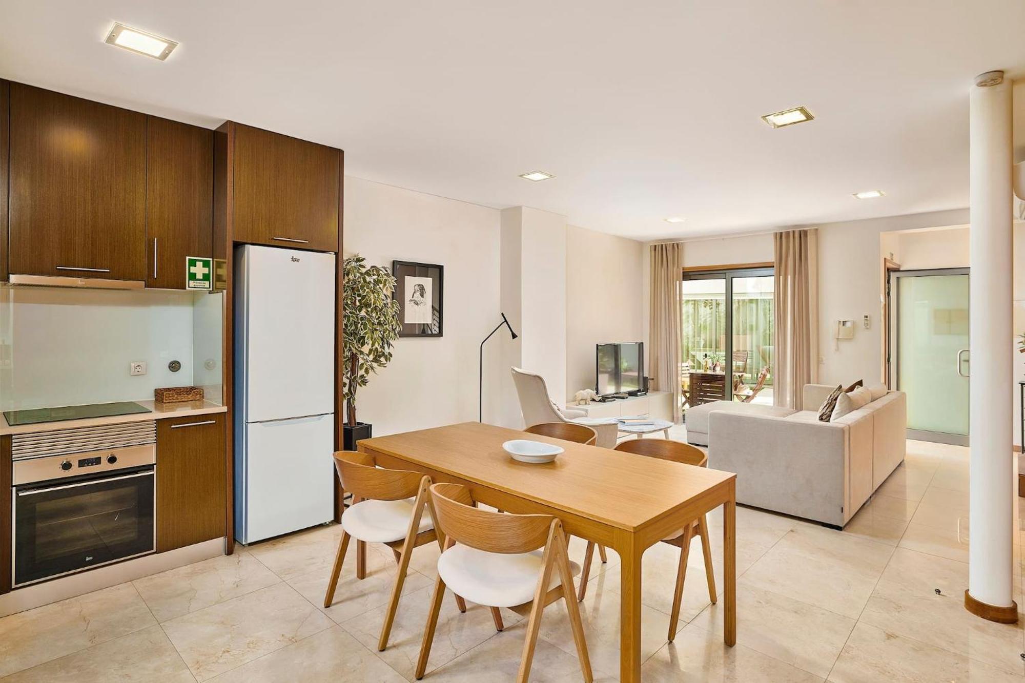 Villa Stylish Townhouse In Tavira Centre, Shared Pool Extérieur photo