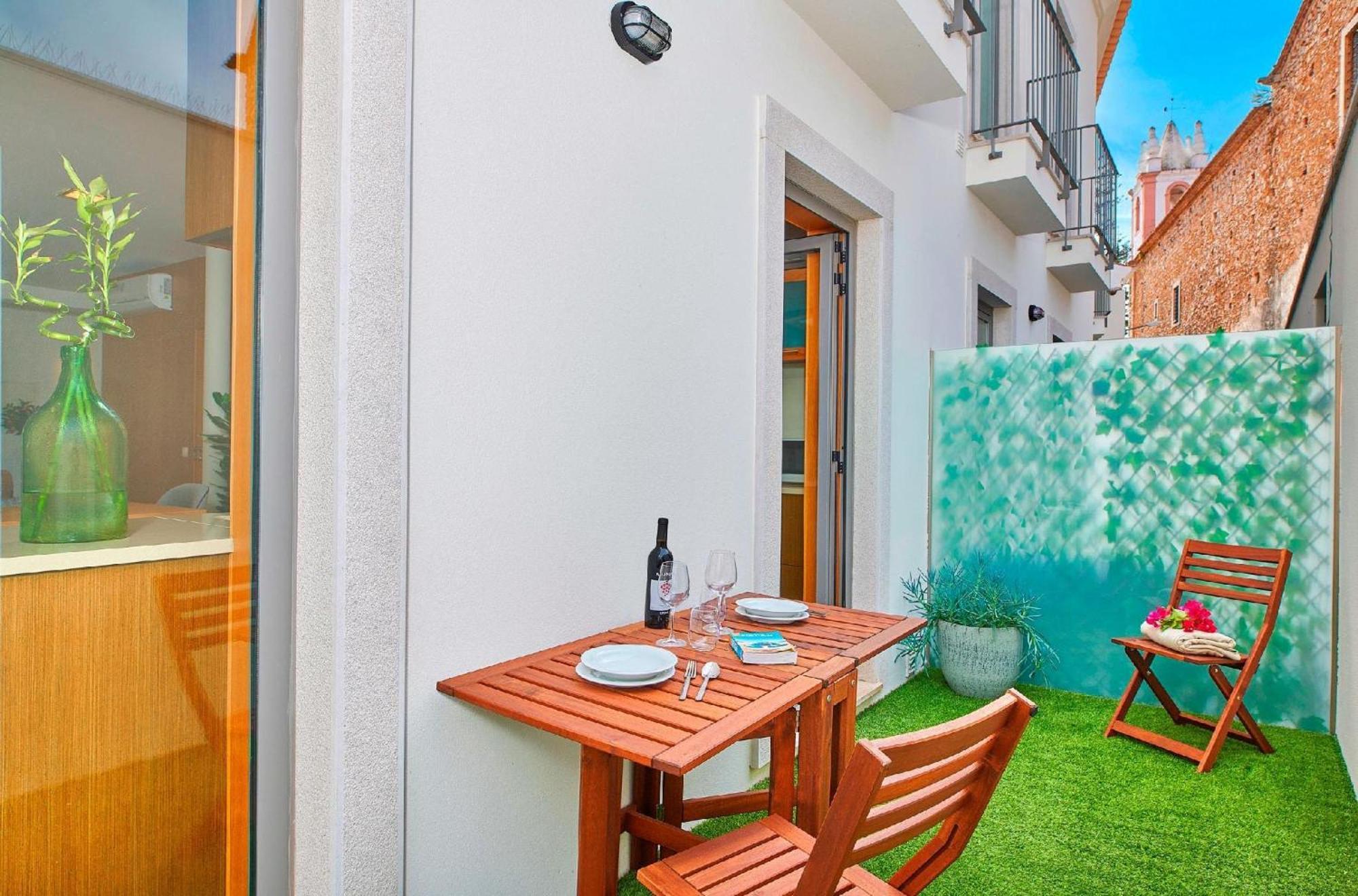 Villa Stylish Townhouse In Tavira Centre, Shared Pool Extérieur photo